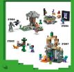 LEGO® Minecraft Chicken Farm (21585) (7)