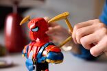 LEGO Super Heroes Iron Spider-Man Bust (76326) (8)