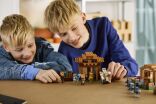 LEGO® Minecraft Evoker Village Attack (21596) (8)