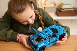 LEGO Technic Chevrolet Corvette Stingray Blue (42217) (7)