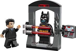 LEGO® Super Heroes Batman: Bruce Wayne & The Batsuit Mini Builds (30726)