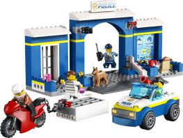 LEGO City Police Station Chase (60370)