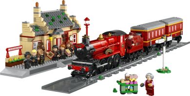 LEGO Harry Potter Hogwarts Express & Hogsmeade Station (76423)