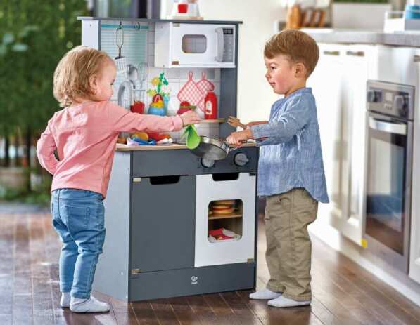 Hape Ξύλινη Κουζίνα Light & Sound (E3166A) (3)