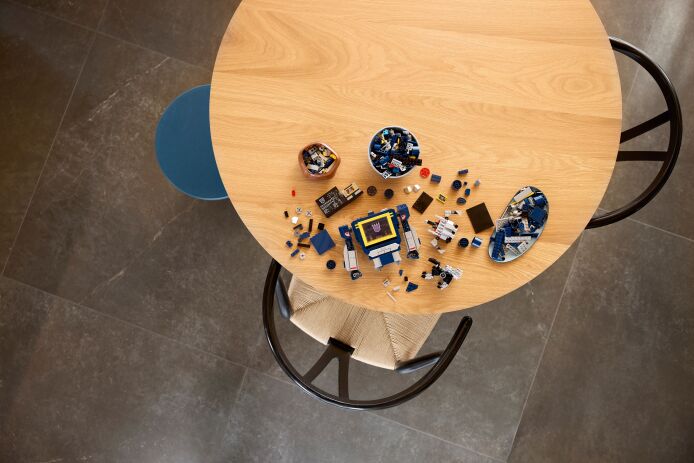 LEGO Icons Transformers Soundwave (10358) (5)