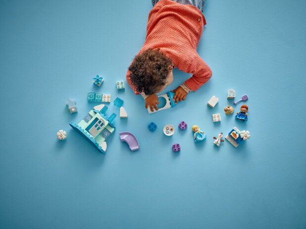 LEGO® Duplo Disney Anna & Elsa's Frozen Castle (10455) (5)