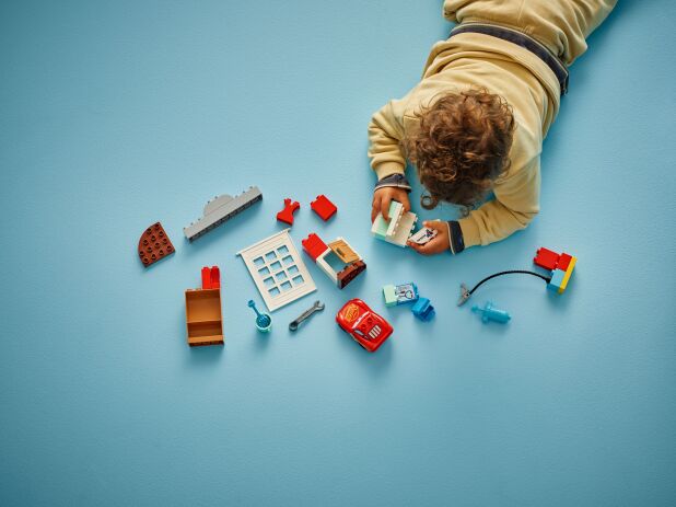 LEGO Duplo Disney McQueen's Visit To Doc's Garage (10456) (5)