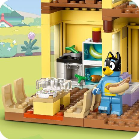 LEGO Bluey's Family House (11203) (2)