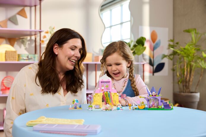 LEGO Gabby's Dollhouse Sweet Treat Mountain & Kitty Garden (11205) (6)