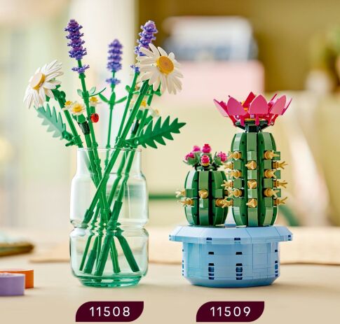 LEGO® Botanicals Flowering Cactus (11509) (7)