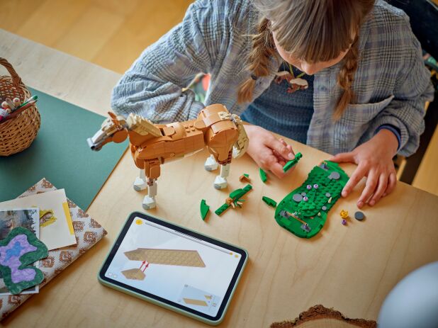 LEGO Creator 3in1 Beautiful Horse (31166) (2)