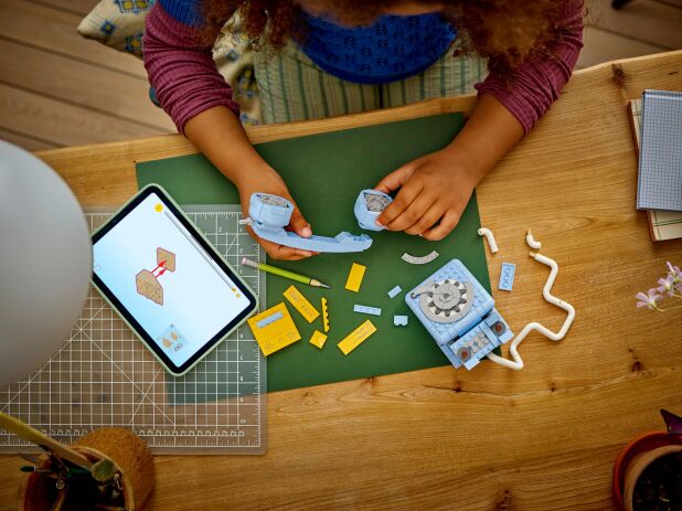 LEGO Creator 3in1 Retro Telephone (31174) (5)