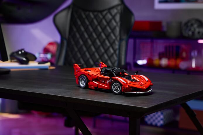 LEGO Technic Ferrari FXX K (42212) (6)