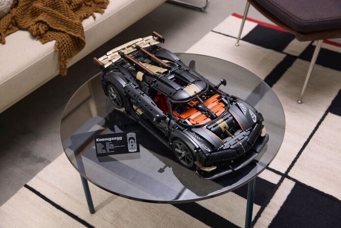 LEGO® Technic Koenigsegg Sadair's Spear Megacar (42232) (10)