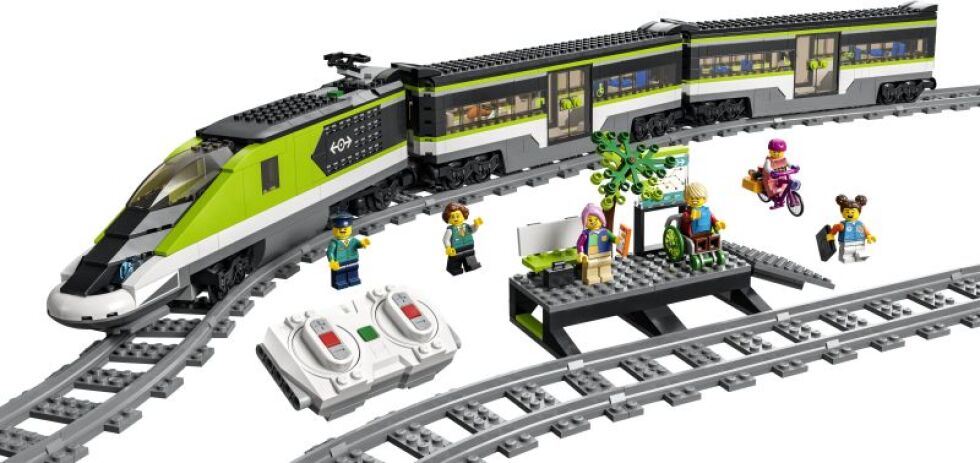 LEGO City Express Passenger Train (60337) (1)