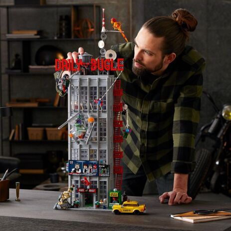 LEGO Super Heroes Spider-Man Daily Bugle (76178) (5)