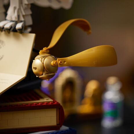 LEGO Harry Potter Hogwarts Icons - Collectors' Edition (76391) (4)