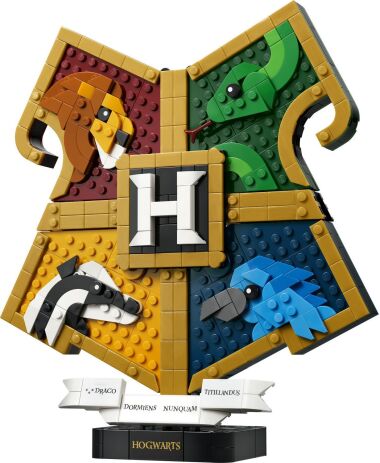 LEGO® Harry Potter Hogwarts House Crest (76462) (1)