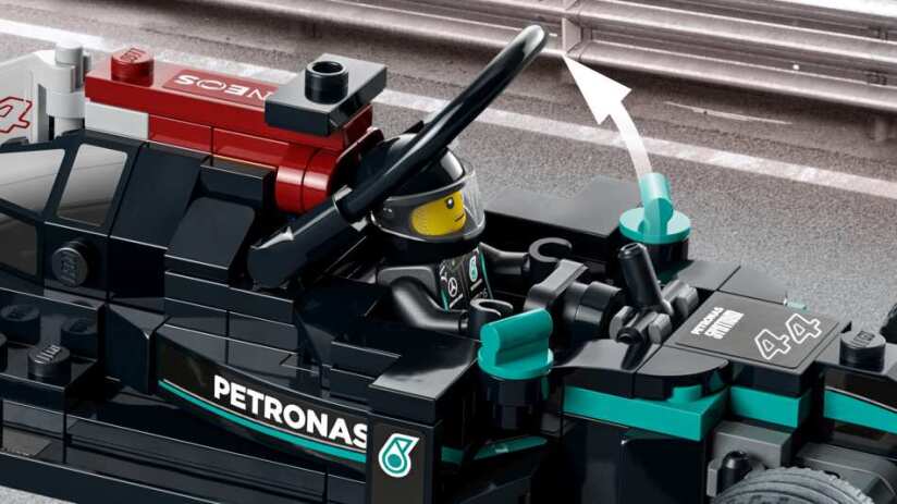 LEGO Speed Champions Mercedes AMG F1 W12 & AMG Project One (76909) (5)