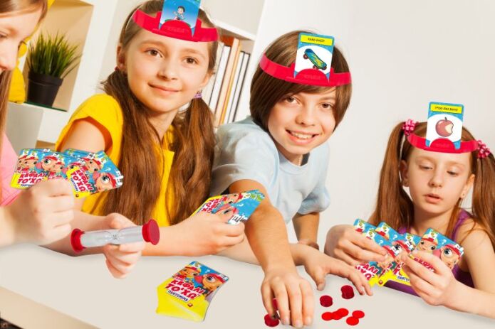 Επιτραπέζιο Στο Κεφάλι Το 'Χω-Παντομίμα (1040-21146) (2)