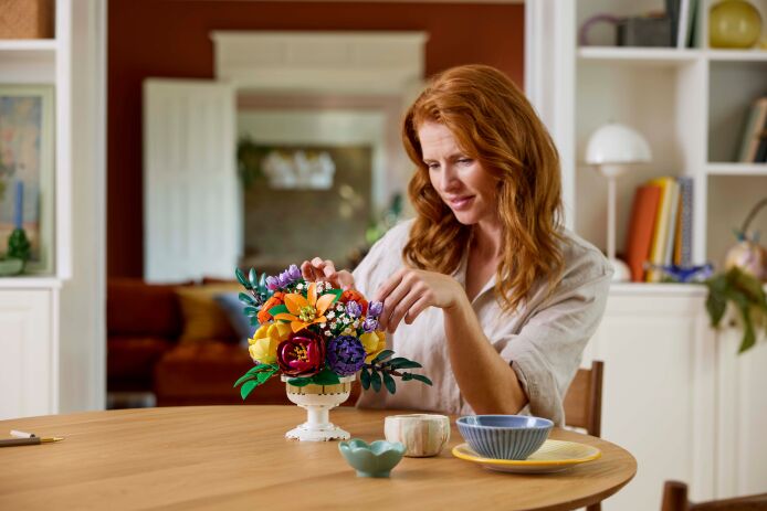 LEGO® Botanicals Flower Arrangement (10345) (5)