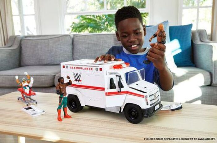 WWE Wrekkin' Slambulance (GNK12) (4)
