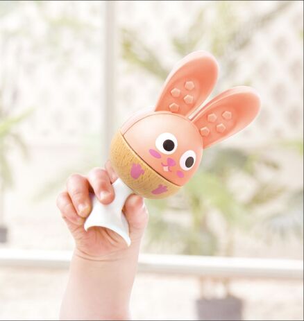 Hape Early Explorer Ξύλινη Κουδουνίστρα Ζωάκια Cheery Critter Rattle (E0123) (1)
