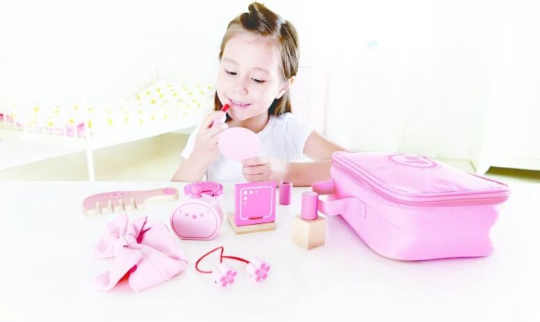 Hape Role Play Βαλιτσάκι Ομορφιάς (E3014A) (1)