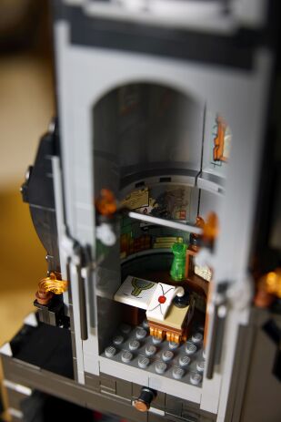 LEGO Icons Lord Of The Rings: Barad-Dur (10333) (12)