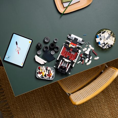 LEGO® Icons Lamborghini Countach 5000 Quattrovalvole (10337) (7)