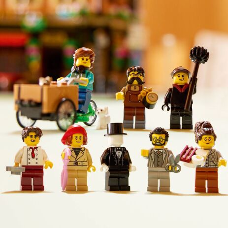 LEGO® Icons Tudor Corner (10350) (2)