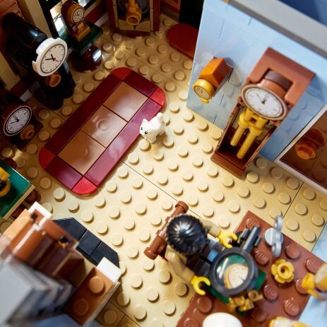 LEGO® Icons Tudor Corner (10350) (5)