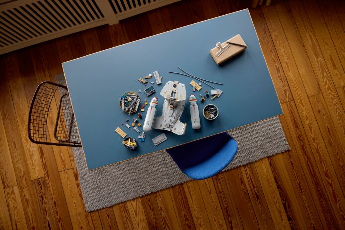 LEGO® Icons Star Trek: USS Enterprise NCC 1701-D (10356) (5)