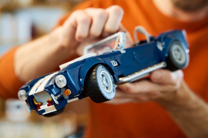 LEGO® Icons Shelby Cobra 427 S/C (10357) (10)