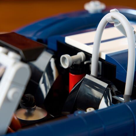 LEGO® Icons Shelby Cobra 427 S/C (10357) (5)