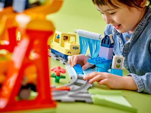 LEGO® Duplo Big Interactive Community Train (10428) (7)