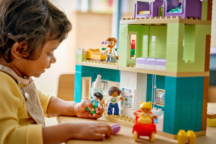 LEGO® Duplo 3in1 Modern Family House With Figures (10470) (8)