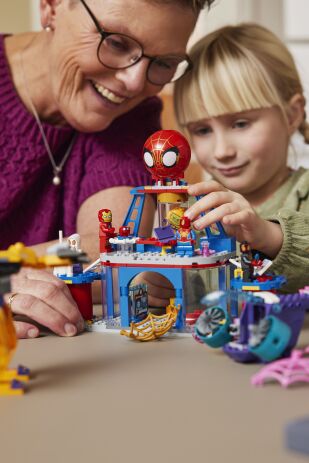 LEGO Super Heroes Team Spidey Web Spiner Headquarters (10794) (6)