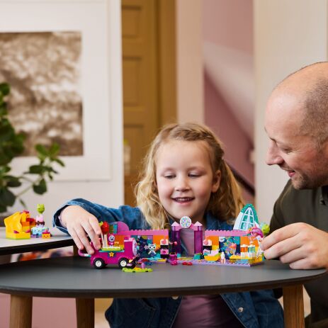 LEGO Gabby's Dollhouse Gabby's Parth Room (10797) (9)