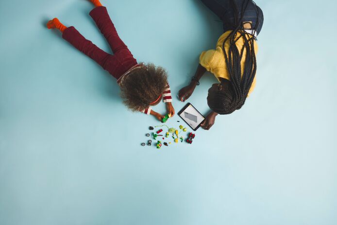 LEGO Super Heroes Spin & Electro Dinosaur Vehicle Chase (11198) (5)