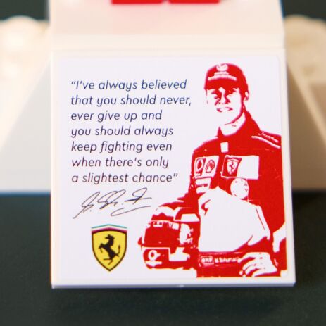LEGO Icons Ferrari F2004 & Michael Schumacher (11375) (5)
