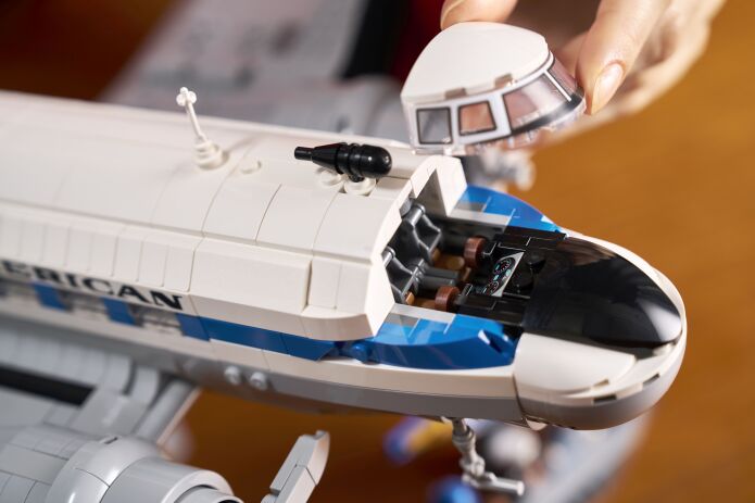 LEGO® Icons Douglas DC3 Panam Airliner (11378) (6)