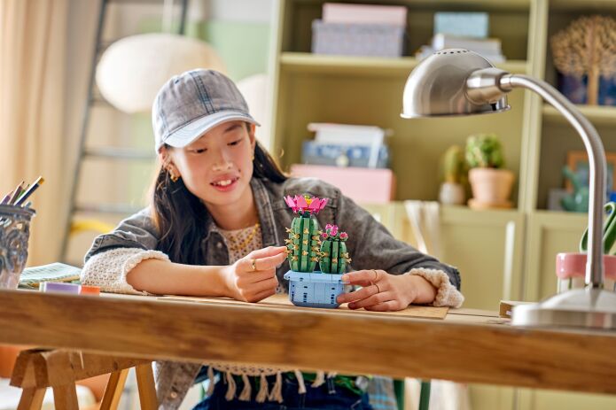 LEGO Botanicals Flowering Cactus (11509) (6)