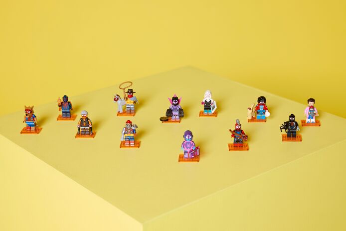 LEGO® Minifigures Spider-Man Across The Spider Web (71050) (6)