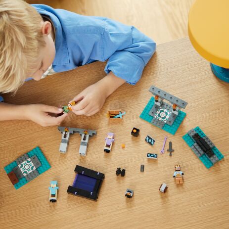 LEGO Minecraft The Armory (21252) (5)