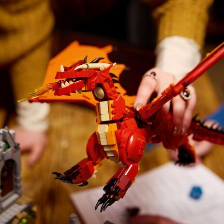 LEGO Ideas Dungeons And Dragons: Red Dragon's Tale (21348) (3)