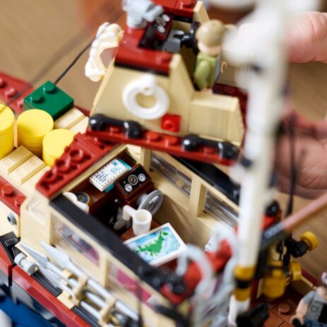 LEGO Ideas Jaws (21350) (2)