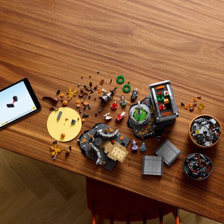 LEGO Ideas Disney Tim Burton's The Nightmare Before Xmas (21351) (7)