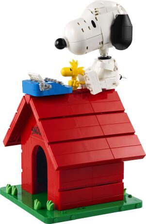 LEGO® Ideas Peanuts: Snoopy's Doghouse (21368) (1)