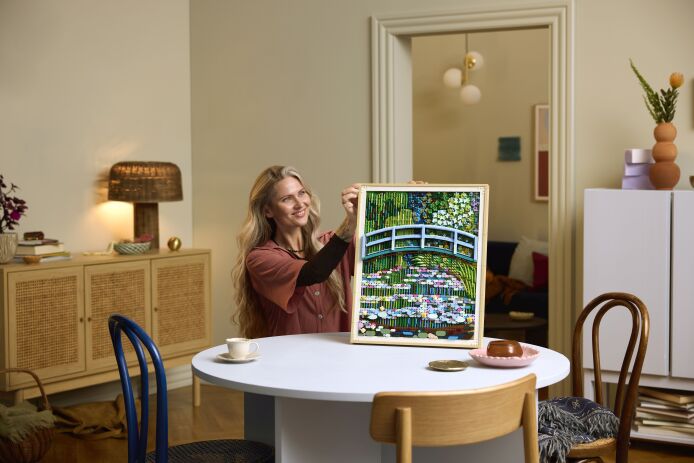 LEGO Art Claude Monet-Bridge Over A Pond Of Water Lilies (31220) (11)